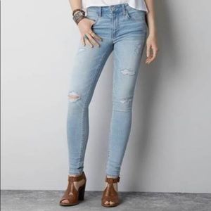 American Eagle Light Wash Distressed Jeggings